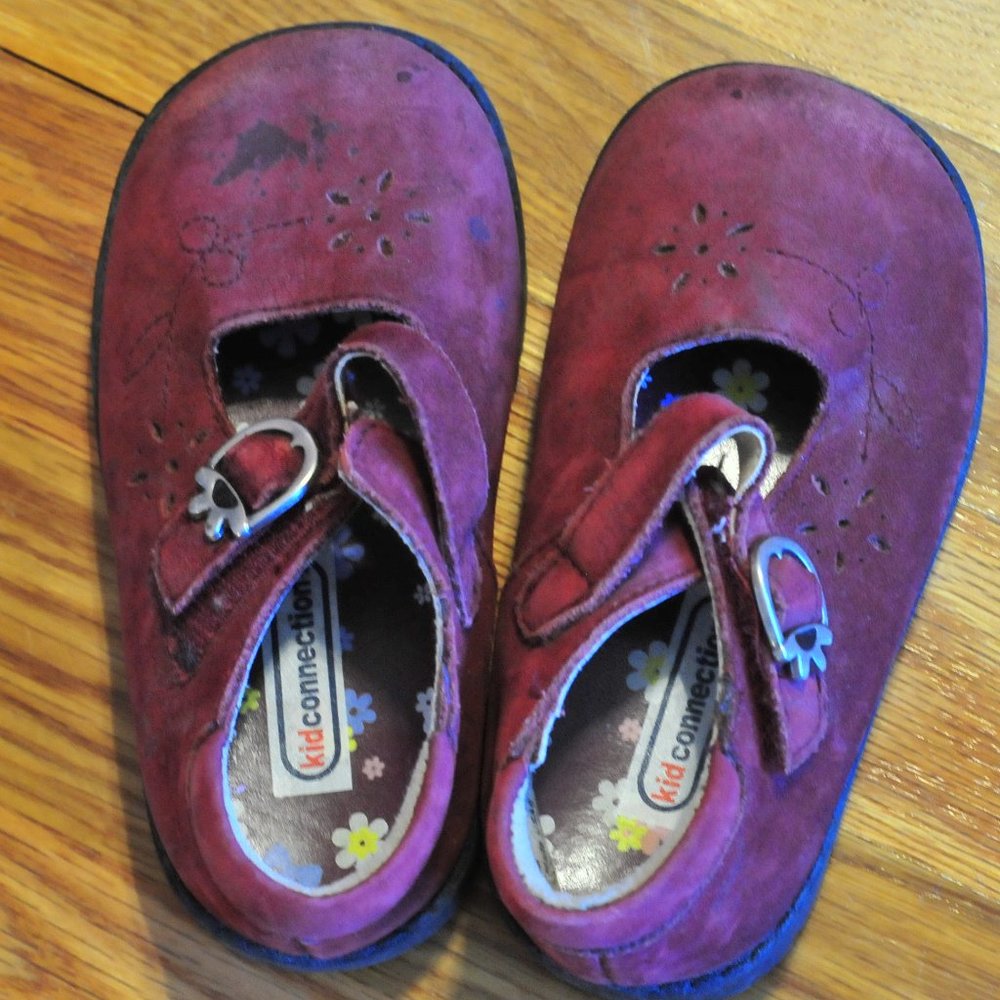 Girls Baby Kids Connection Suede Shoes sz6